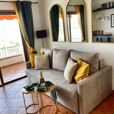 Panorama Old City Ocean View Apartment